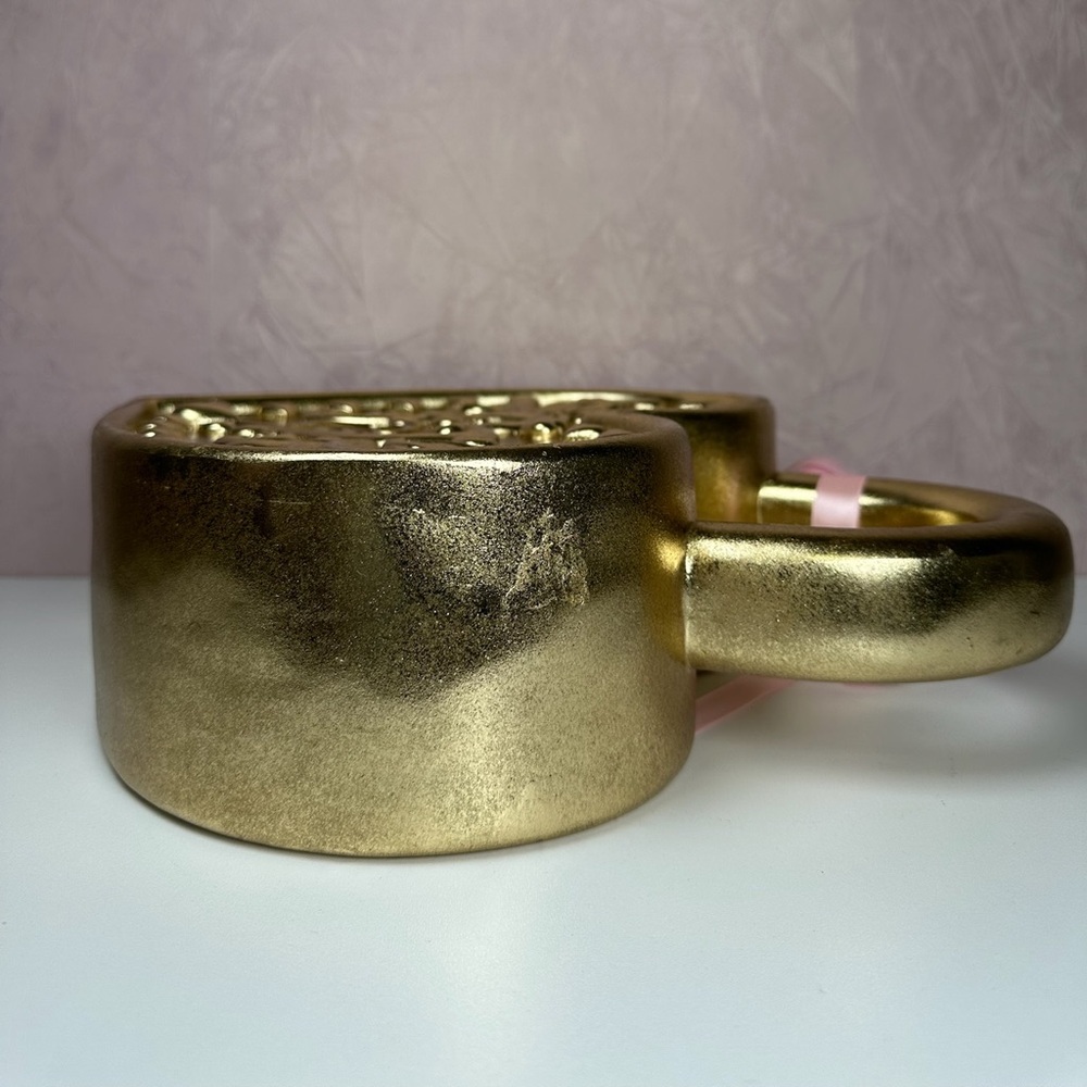 Heart-Shaped Decorative Padlock in Gold - Picture 15 of 16